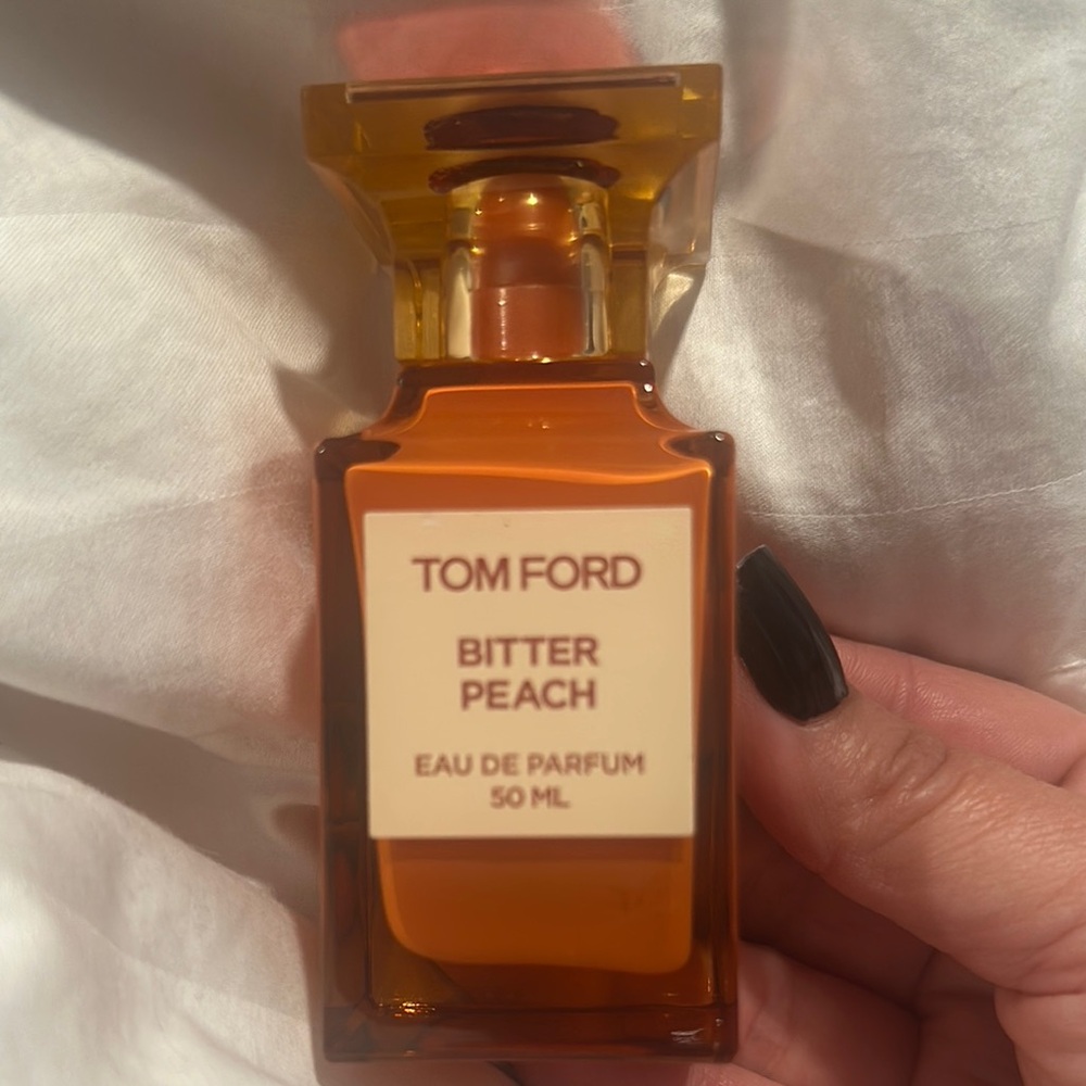Tom Ford Bitter Peach Eau de Parfum - Amber and Black